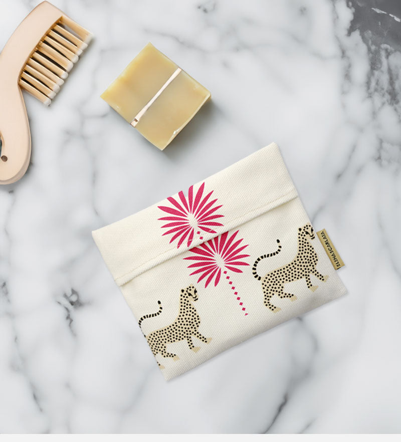 Fuchsia Leopard Travel Soap Dish